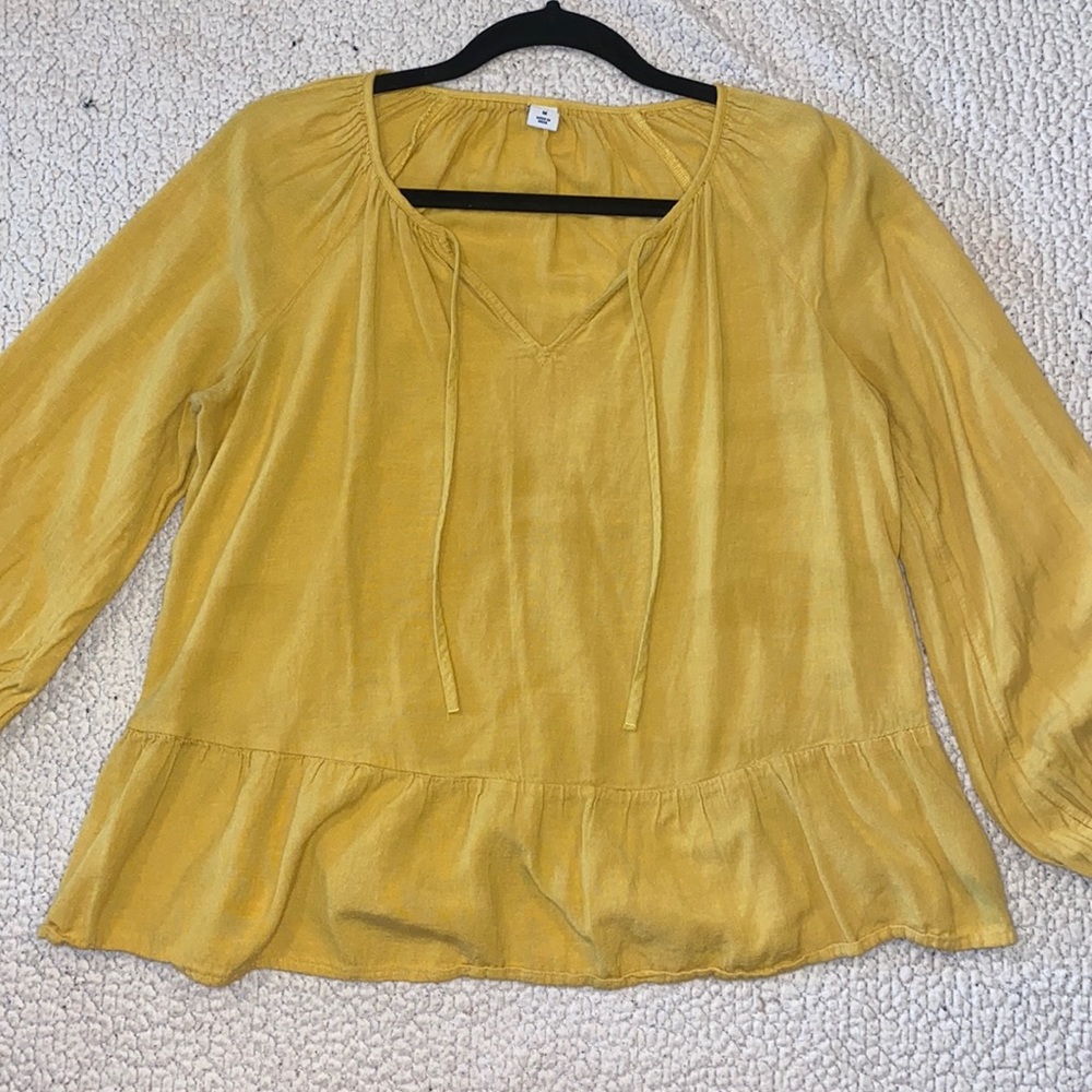 V-Neck shirt